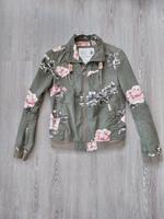 Khujo Jacke Größe S Blumenprint Pfingstrosen Nordrhein-Westfalen - Arnsberg Vorschau