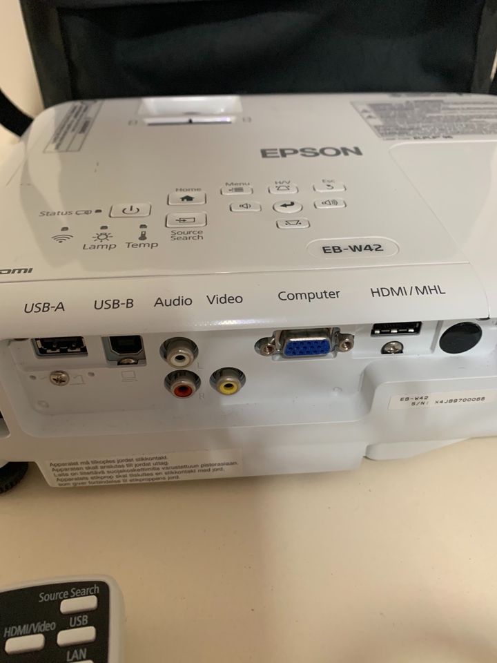 Epson Beamer EB-W42 (Heimkino,EM2024) in Lüdenscheid