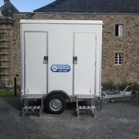Toilettenwagen Anschlussfrei mobiler WC-Wagen mit Tank zum mieten Nordrhein-Westfalen - Waldbröl Vorschau