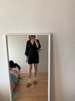H&M Kleid mit weiten Ärmeln schwarz S NEU Köln - Braunsfeld Vorschau