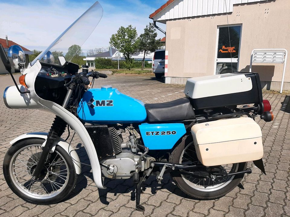 MZ ETZ 250 Policja/Milicja/Polizei in Calau