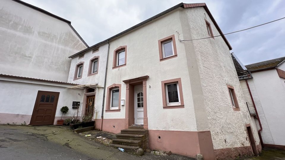 MIETKAUF MÖGLICH! Hochgelegenes vollvermietetes 3-Familienhaus im Zentrum von Kyllburg in Kyllburg