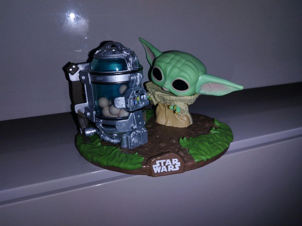 Funko Pop! Deluxe: Star Wars: The Mandalorian - Grogu (The Child, in Essen