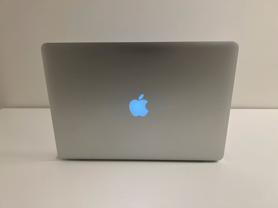 Apple MacBook Pro Core i7 2.8 15" Mid-2014 in Lüneburg