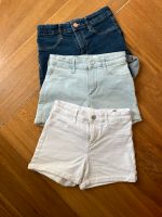 3 Shorts H&M, Gr. 140, 3er Set/blau, weiß, hellblau Nordrhein-Westfalen - Olfen Vorschau