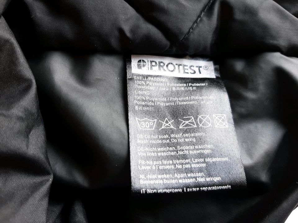 Jungen PROTEST Ski Jacke + CMP ultraleichte Steppjacke Gr. 176 in Ansbach