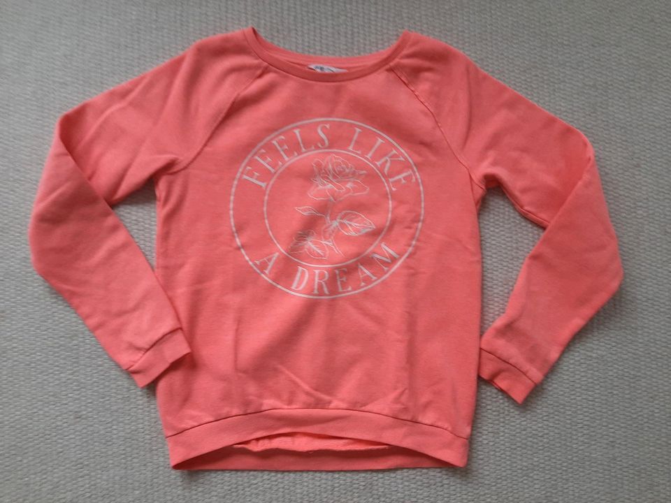 2× Mädchen Sweatshirt, Gr.152, H&M in Frankfurt am Main