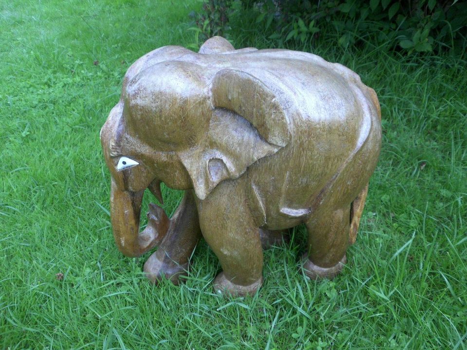 XXL Elefant aus Holz DEKO Höhe ca. 42 cm, Gewicht knapp 10 Kg in Ruppichteroth