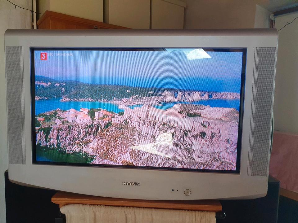 Vintage 80cm Röhren TV Fernseher  Sony Trinitron KV- 32LS65E in Grabenstätt