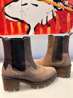 BULLBOXER Stiefelette Stiefel Leder Chelsea Boots Leder Damen 40 Nordrhein-Westfalen - Ennigerloh Vorschau
