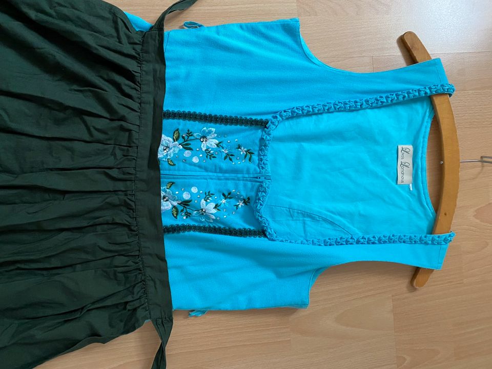 Dirndl mit Schürze, Bluse und Kette zu verkaufen in Bobingen