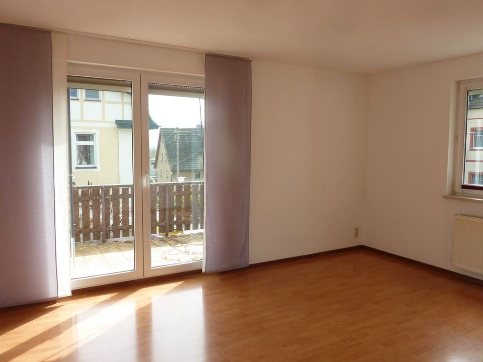 2-Raum-Wohnung mit Balkon in ruhiger, sonniger Lage in Augustusburg
