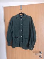 Hemdjacke Divided H&M oversize S grün Bayern - Füssen Vorschau