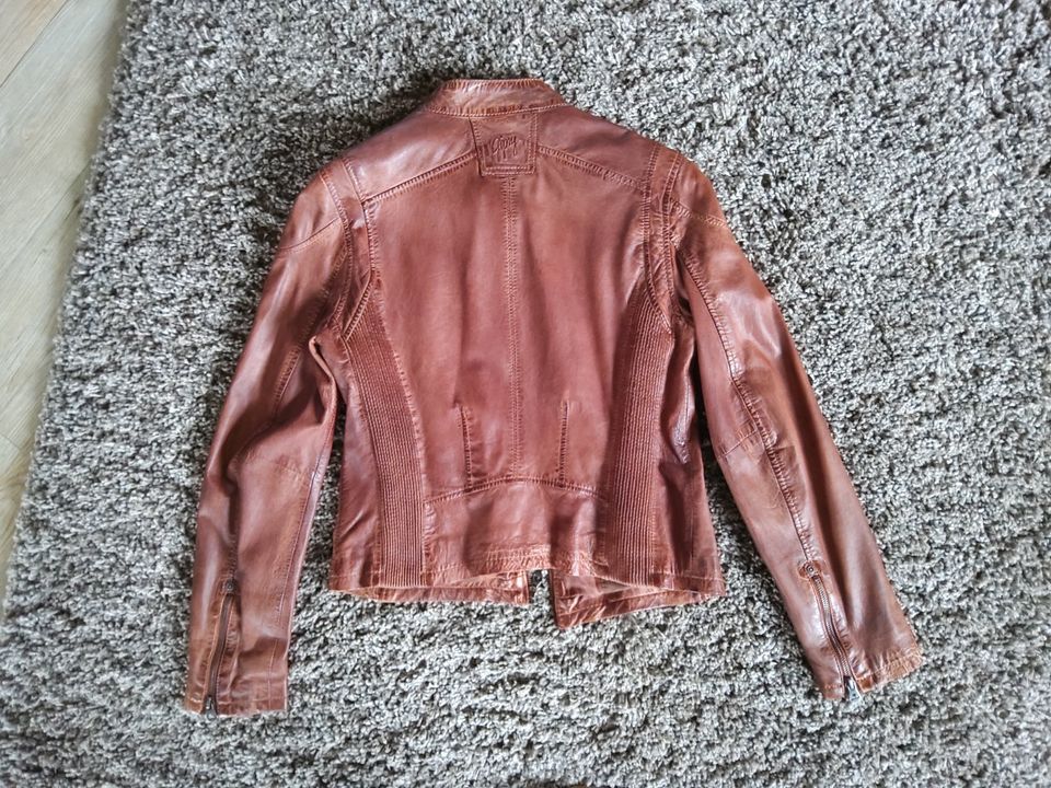 Gipsy Damen Lederjacke braun Gr.M (fällt wie S aus) wie neu in Finnentrop