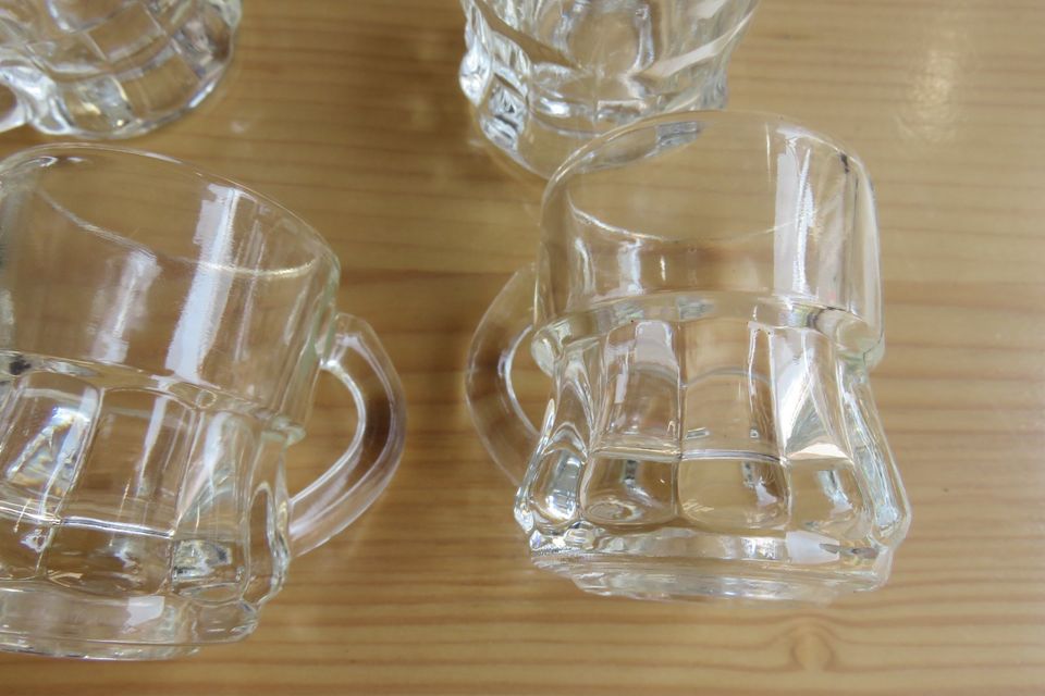 6  Schnapsgläser, Glas,  in Krug Form in Billigheim-Ingenheim