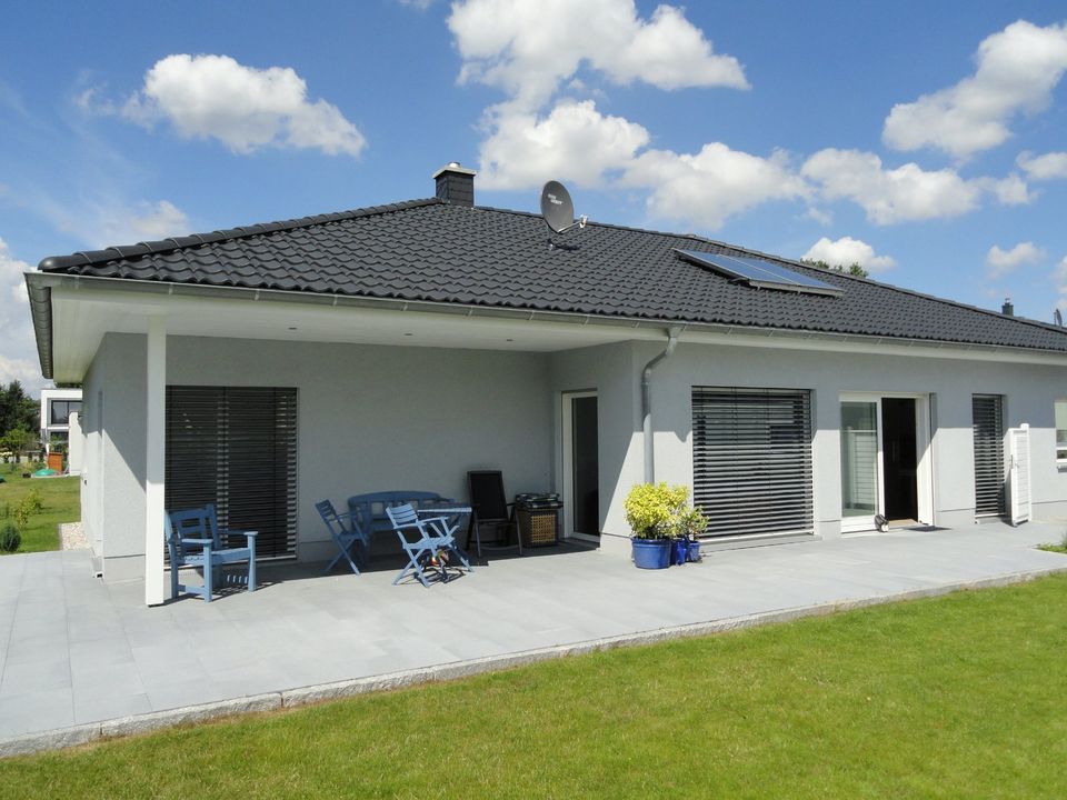 geräumiger Bungalow mit Büro in ruhiger Lage, zeitnah beziehbar in Leipzig