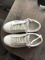 Hier verkaufe ich meine Calvin Klein Sneaker Schuhe Hessen - Lohfelden Vorschau