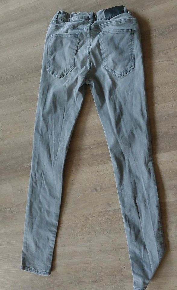 Jeans mit verstellbarem Bund von LTB Größe  176 in Volkmarsen