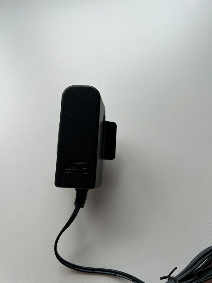 Eufy Ladekabel mit UK Stecker in Langenmosen