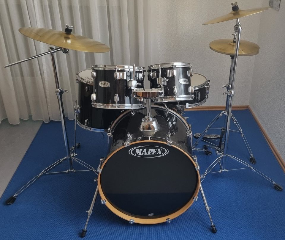 Schlagzeug Mapex VX Serie, polished schwarz, inklusive Beckensatz in Kitzingen