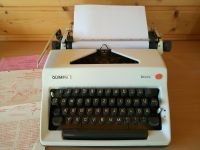 Schreibmaschine Olympia Monika, gebraucht, guten Zustand Niedersachsen - Obernkirchen Vorschau