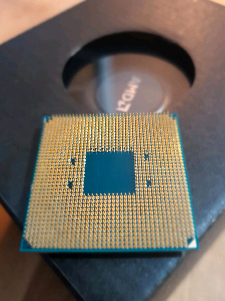 AMD CPU Ryzen 9 3900 (Defekter CPU) + Lüfte in Bremen