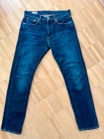 Levi’s Jeans 502 30/32  dunkelblau,neuwertig Nordrhein-Westfalen - Mülheim (Ruhr) Vorschau