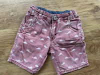 Topolino Shorts Jeansshorts kurze Hose Wal rot weiß Gr. 104 Baden-Württemberg - Esslingen Vorschau