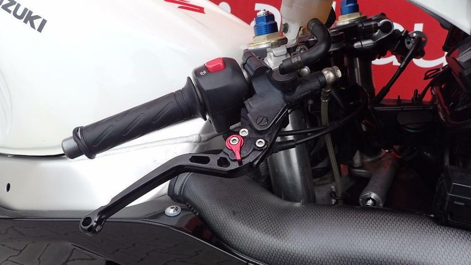 Suzuki GSX-R 750 WVBD Tacho Regler Schwinge Sitz Rahmen Felge CDI in Mantel