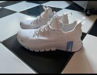 Nike Performance Free Metcon 6, Größe 42 Berlin - Zehlendorf Vorschau