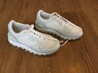 Weiße Damenschuhe von Bench in Größe 38 Hessen - Lorsch Vorschau