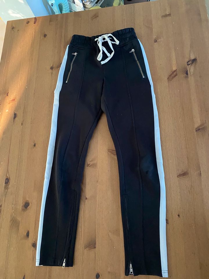 Deadstock Trainingshose Größe XSS, Deadstock Sport-Hose in Würzburg