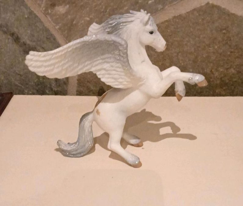 Schleich Bayala Fantasy Pegasus in Groß-Rohrheim