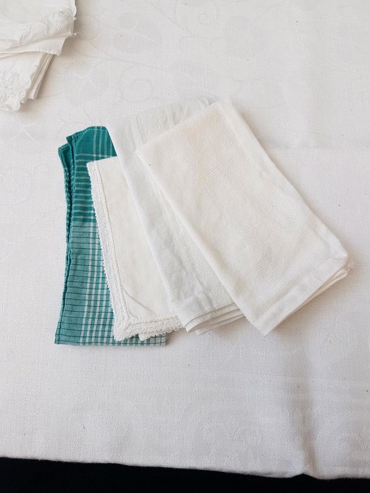Damentaschentücher - Stofftaschentücher - mit und ohne Spitze in Saffig