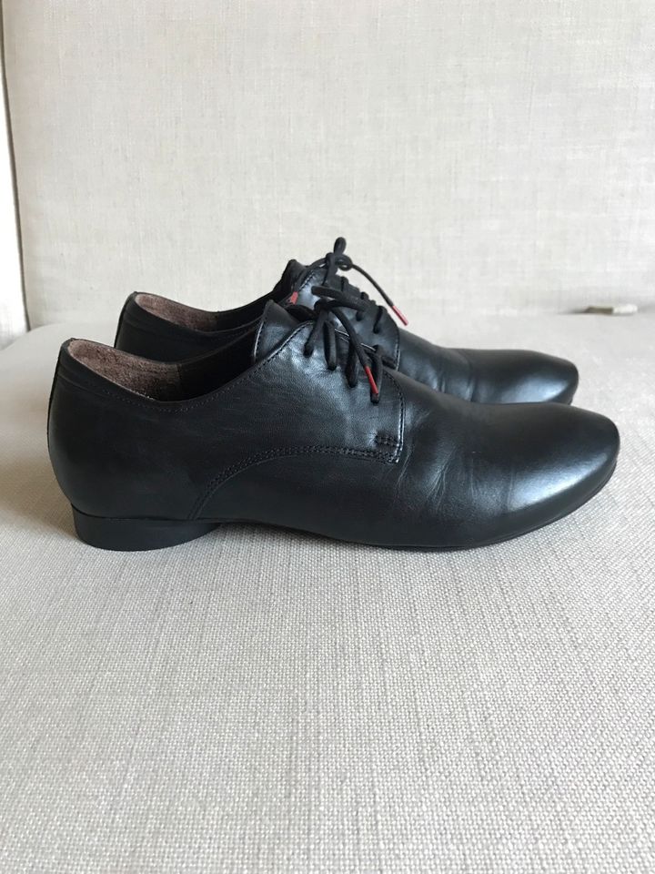 Think! Schuhe klassisch Schnürschuhe schwarz Leder 38,5 in Hamburg