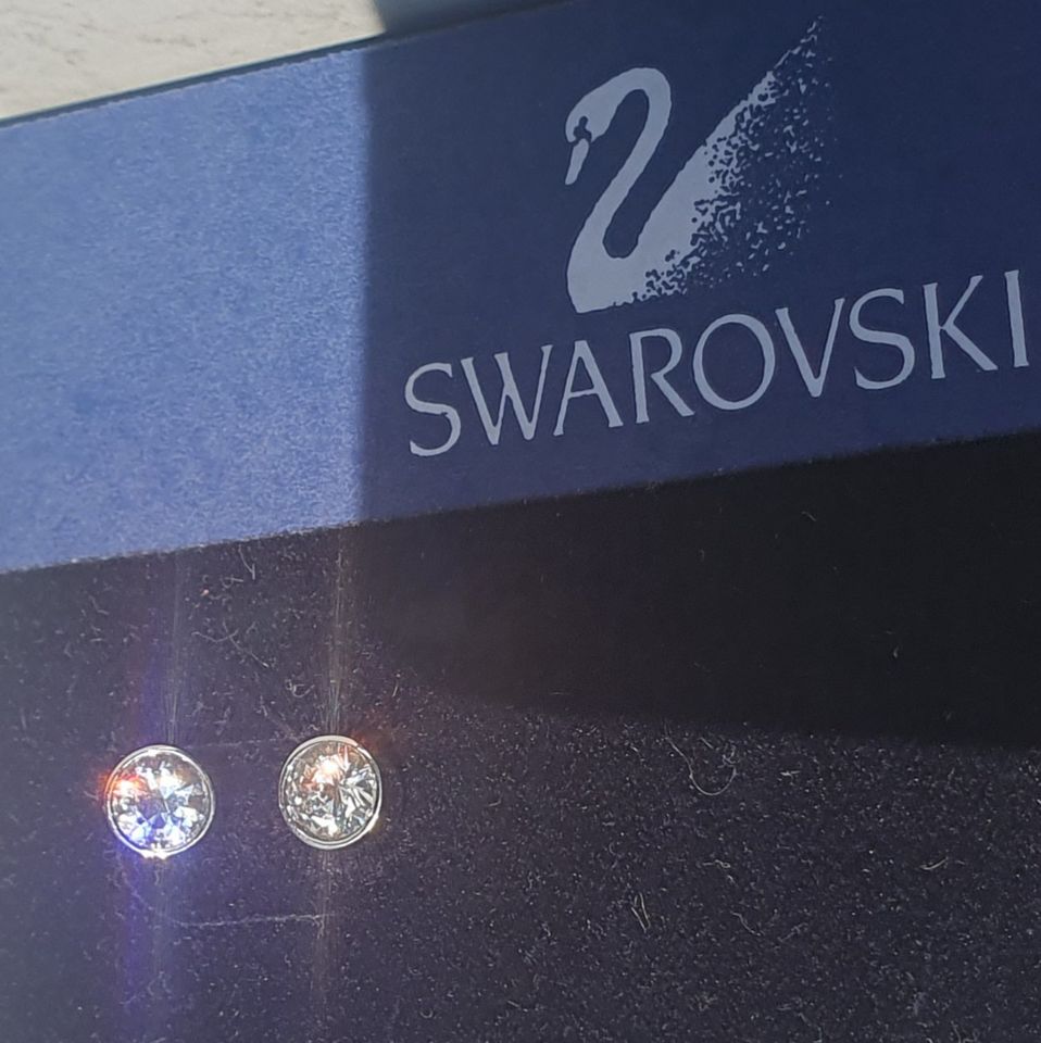 Original Swarovski Ohrstecker 697315 Crystal in Feldkirchen