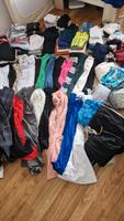 Kleidung,  100 stück.  damen gr 36,38,40 Frankfurt am Main - Ostend Vorschau