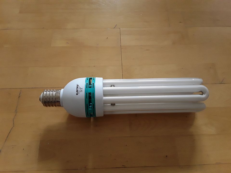 Pflanzenzuchtlampe Energiesparlampe von Elektrox in Bad Lobenstein