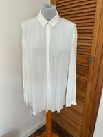 Neuwertige Esprit Bluse in klassischem Design Nordrhein-Westfalen - Remscheid Vorschau