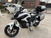 Honda NC700X mit vielen Zubehörteilen aus 1.Hand im TOP-Zustand! Nordrhein-Westfalen - Emmerich am Rhein Vorschau