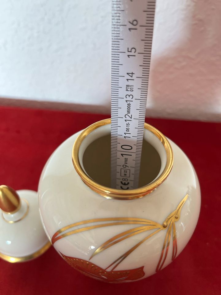 Handgemalt Deckel Vase vergolden in Winterberg