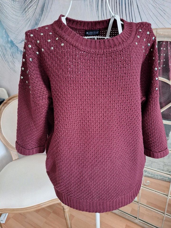 Laura Scott Pullover Gr. 36/38 weinrot mit Nieten in Grettstadt