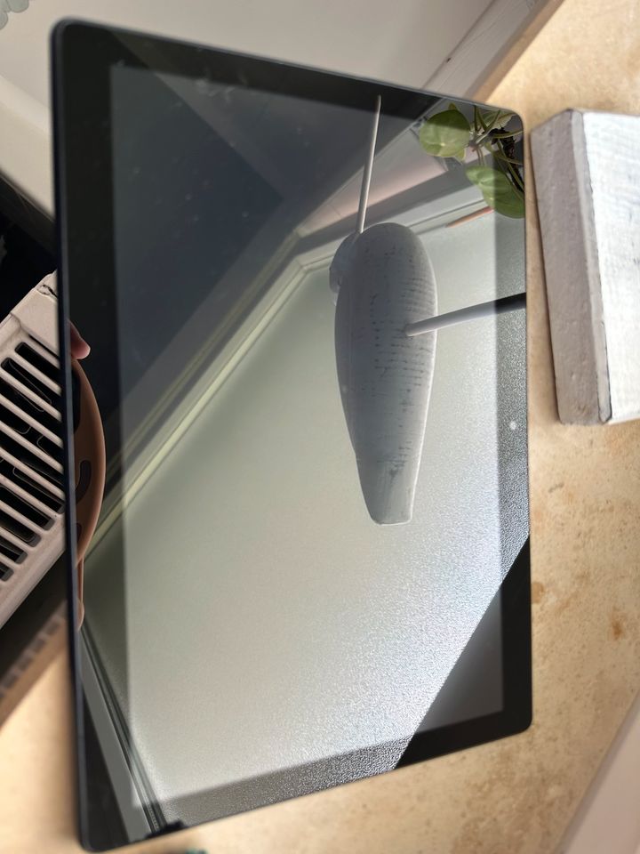 Lenovo Tab M10 Tablet mit Smart Dock (Alexa) in Illertissen