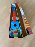 Mini Gitarre Kindergitarre Super Mario Musikinstrument München - Bogenhausen Vorschau