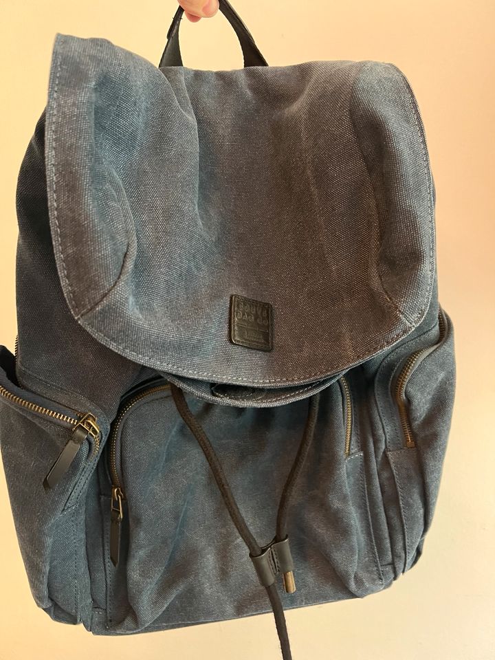 Souve Bag Co.  Rucksack dunkelblau - Designer in München