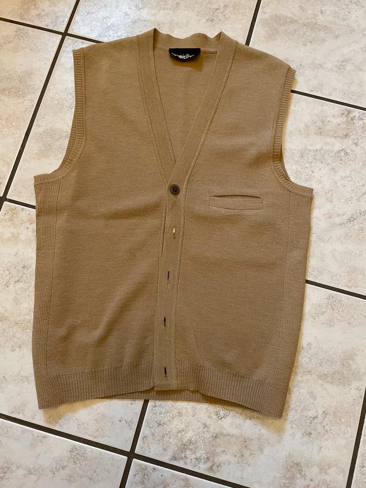 Wunderschöne Herren, Strickweste, Wolle Mix, Größe 52, beige in Delmenhorst