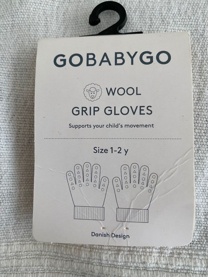 Fingerhandschuh/Kinderhandschuh Marke GoBabyGo aus Wolle 1-2 Jahr in Frankfurt am Main