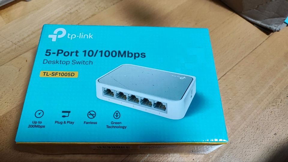 Tp-link LAN Port Switch Verteiler 5 Port in Titisee-Neustadt