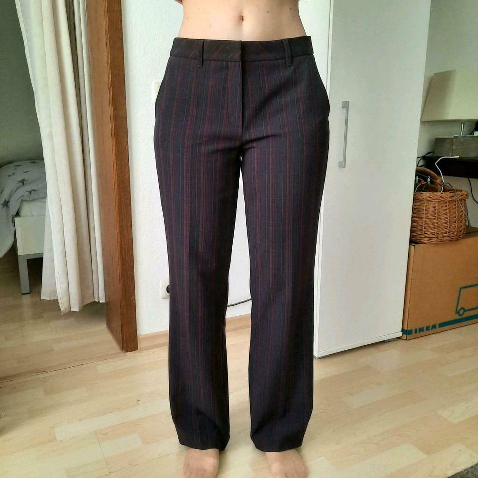 GERRY WEBER Karo Hose 38 schwarz rot #WieNeu in Frankfurt am Main