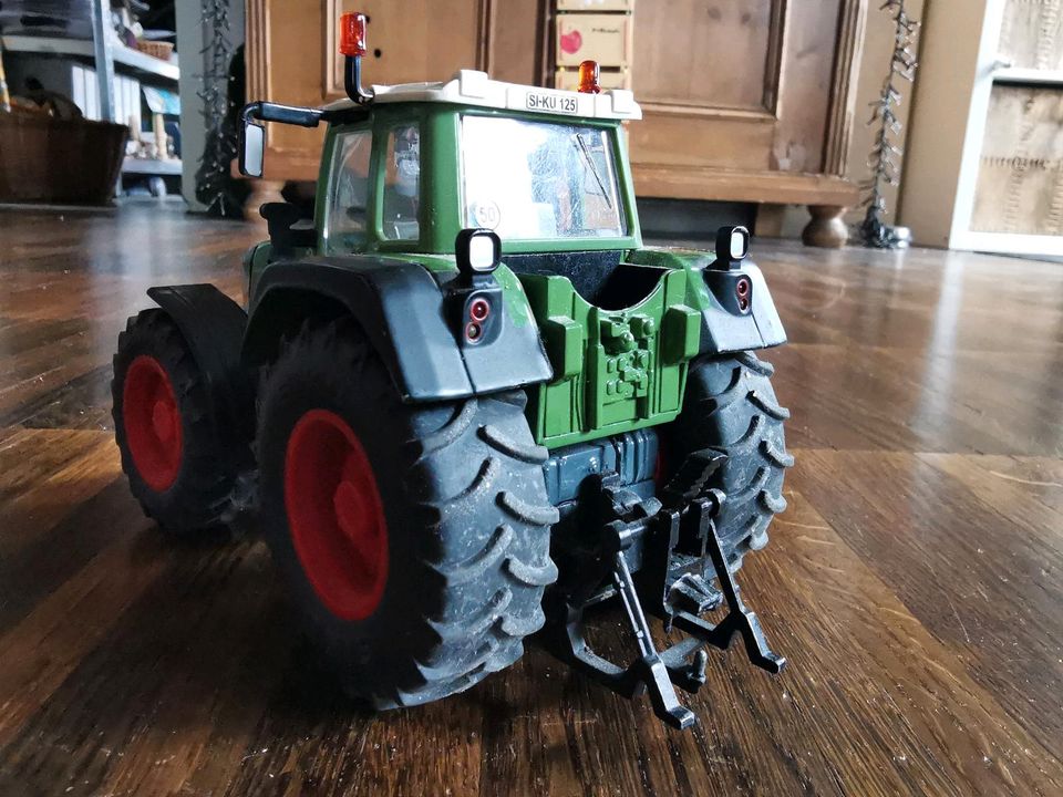 SIKU Control Fendt 930 m. 6701 Modul Fernbedienung RC Traktor in Kierspe